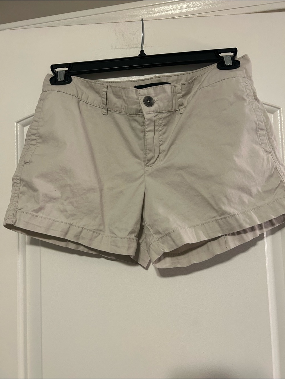 Classic Khaki Shorts - Women’s 6